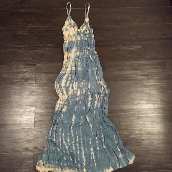 Tiare Maxi dress