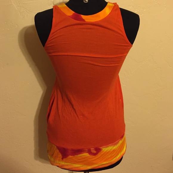 Express Tank top - Picture 3 of 4
