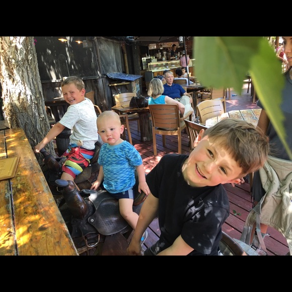 Meet your Posher, Taryn - Picture 3 of 4