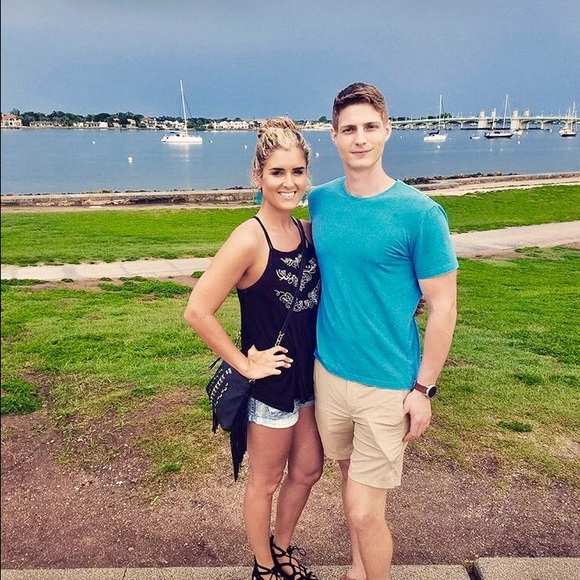 Meet your Posher, Catherine - Picture 2 of 2