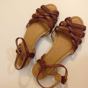 Bass sandal *NEW**