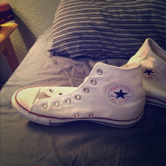 WHITE CONVERSE