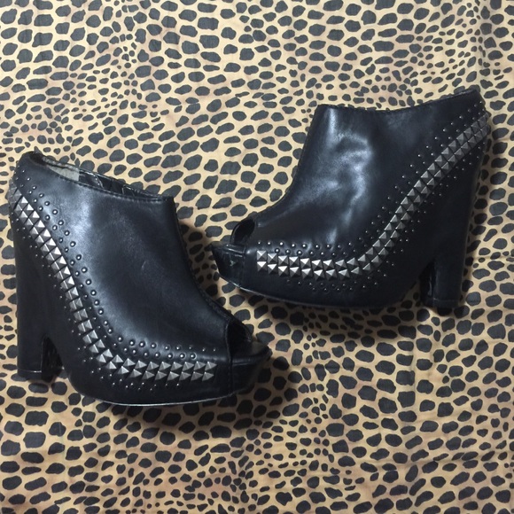 Sam Edelman Shoes - Sam Edelman bootie wedge studded Zachery 7.5 black