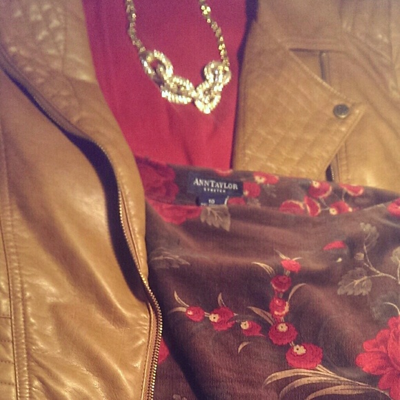 Ann Taylor Skirt - Picture 1 of 4