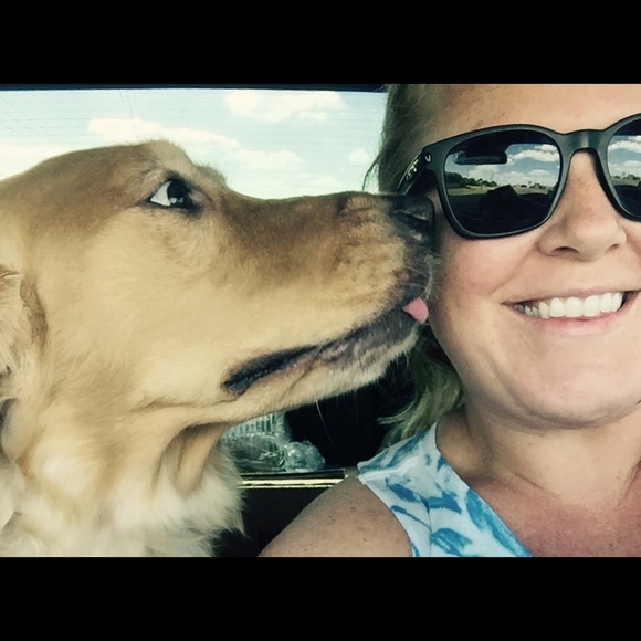 Meet your Posher: Rachel π - Picture 2 of 4