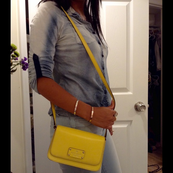 Kate spade leather crossbody👜 - Picture 2 of 4
