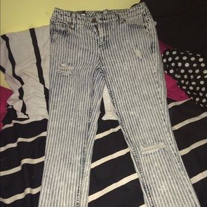 NEW Stripped New York and Company Skinny jeans