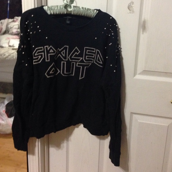 Spaced out graphic sweater