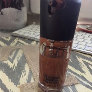 Authentic Mac ProLong Wear Foundation