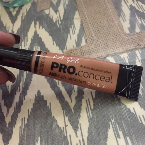 La PRO CONCEALER