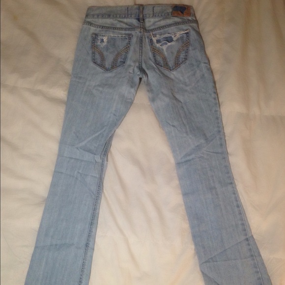 HOLLISTER Light Distressed Jeans Size 0 - Picture 3 of 4