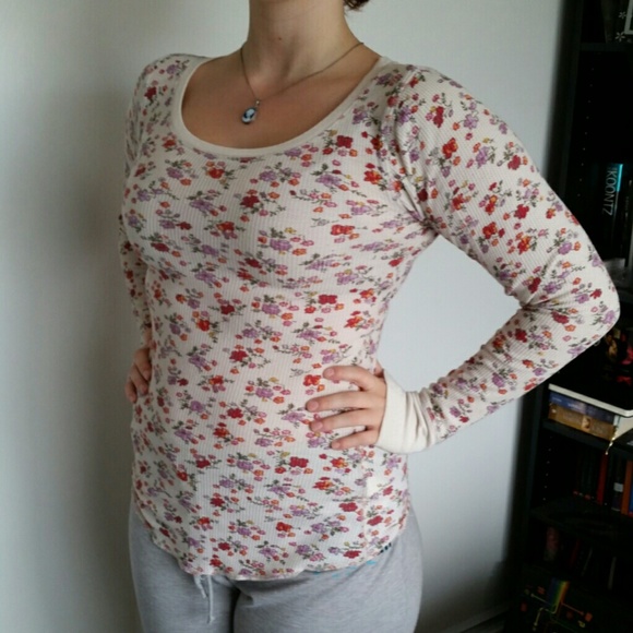 Cream long sleeve floral top