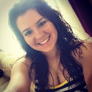 Meet your Posher, Kelly