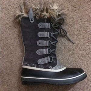 Sorel Joan of Arctic size 7.5 like new!