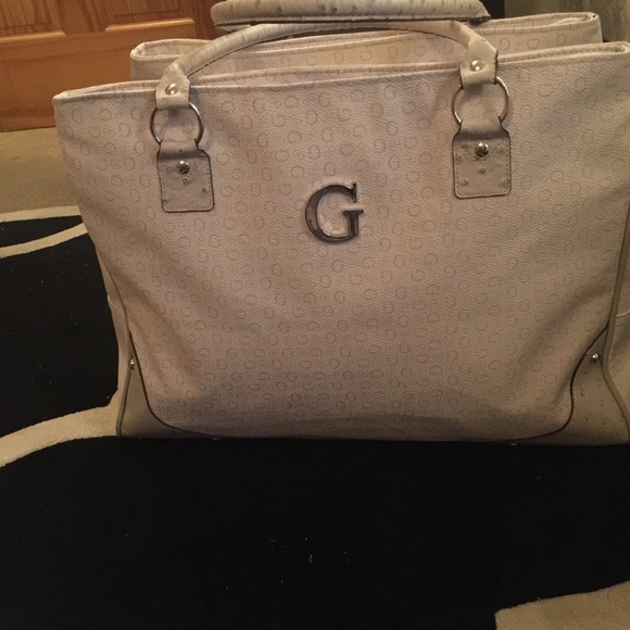 Guess duffel bag
