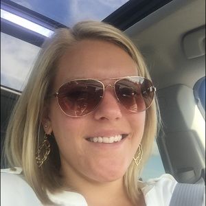 Meet your Posher, Meredith