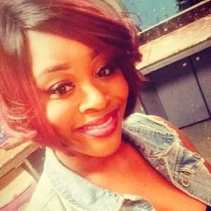 Meet your Posher, Leona