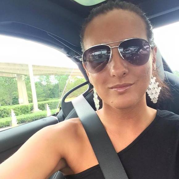 Meet your Posher, Crystal