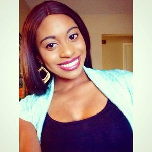 Meet your Posher, Alicia