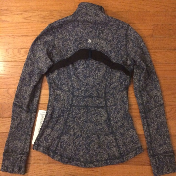 Lululemon Define Jacket - Picture 2 of 4