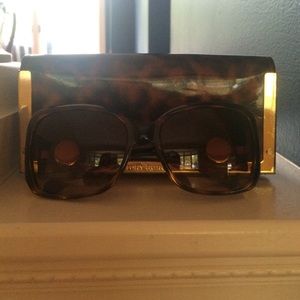 Tory burch sunglasses- authentic