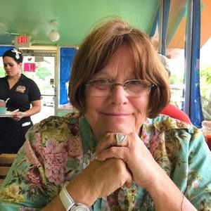 Meet your Posher, Carla