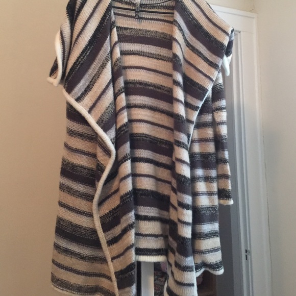 Kensie sweater.
