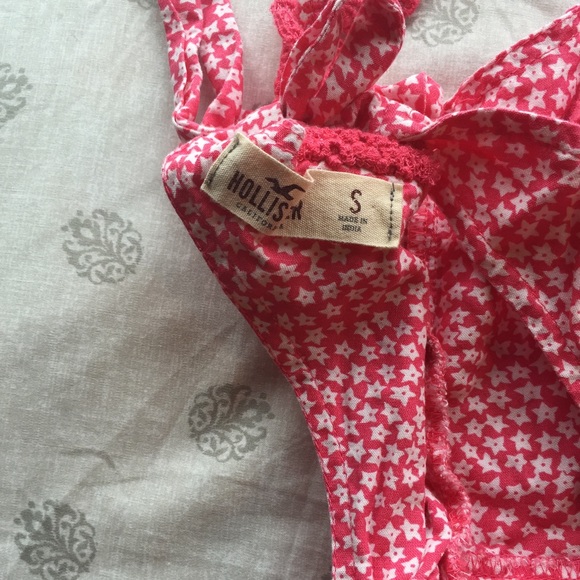 Hollister romper - Picture 3 of 3