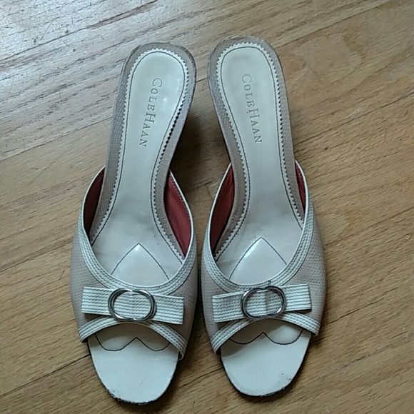Cole Haan kitten heels size 9