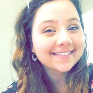 Meet your Posher, Erin-faith