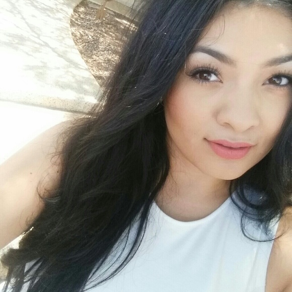 Meet your Posher, Zulema