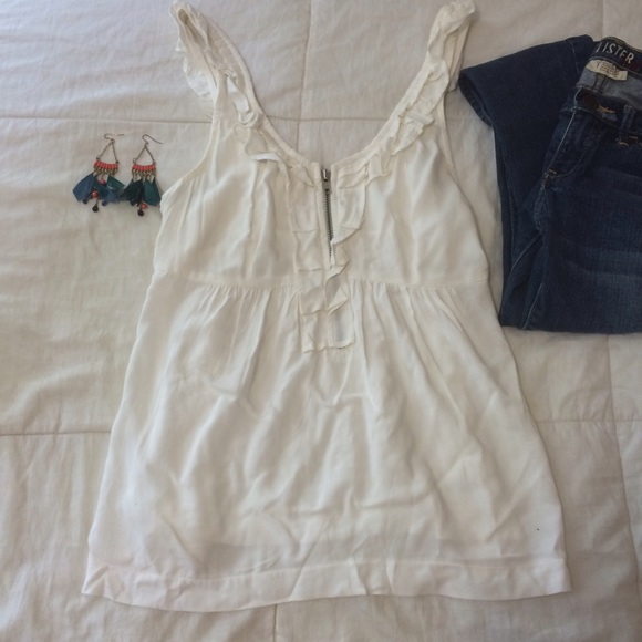 Forever 21 Ruffled Tank - Picture 1 of 4