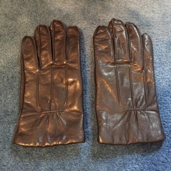Men's black leather gloves