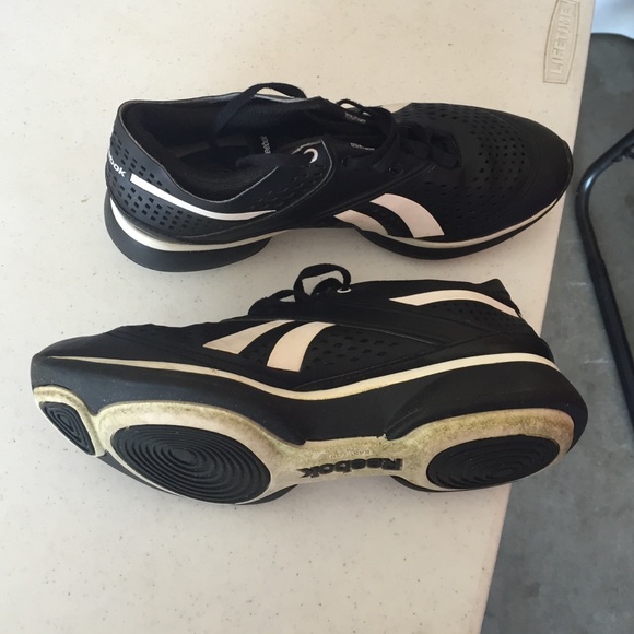 Reebok Easytone - Picture 2 of 3