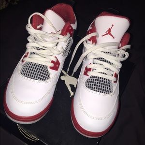 Jordan retro 4s