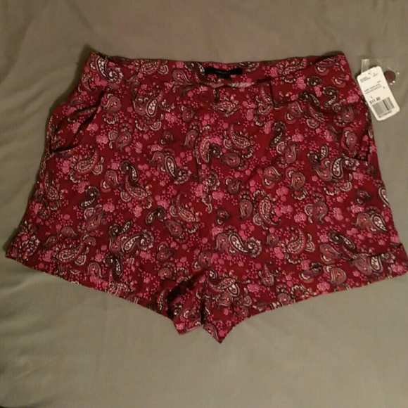 Forever 21 burgundy/magenta paisley woven shorts