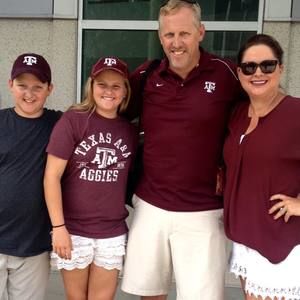 Meet your Posher, Amydell