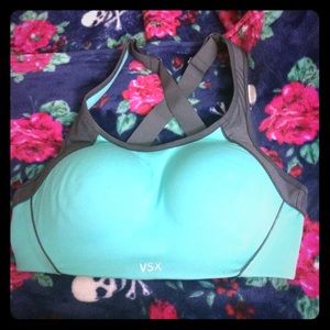 VS sports bra