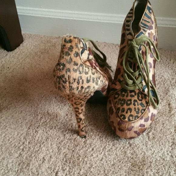 Animal print high heels size.