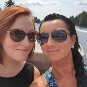 Meet your Posher, Nermina