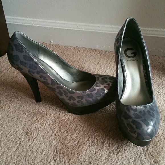 Guess Black and Gray leopard print heels
