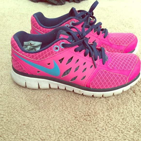 Nike Shoes - Pink nike sneakers