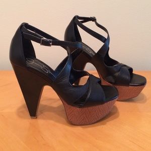 Jessica Simpson Black Leather platform heel