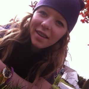 Meet your Posher, Mackenzie