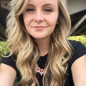 Meet your Posher, Casey