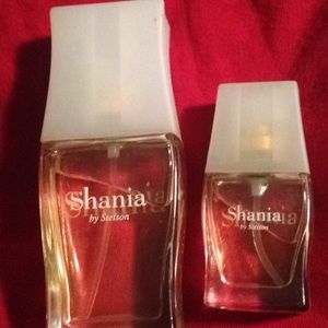 Shania perfume