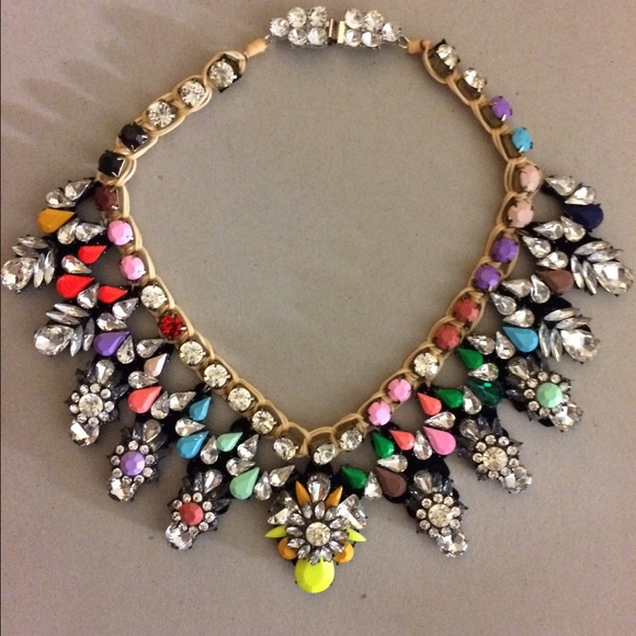 Statement necklace