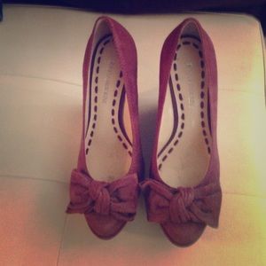 Enzo angiolini suede wedges