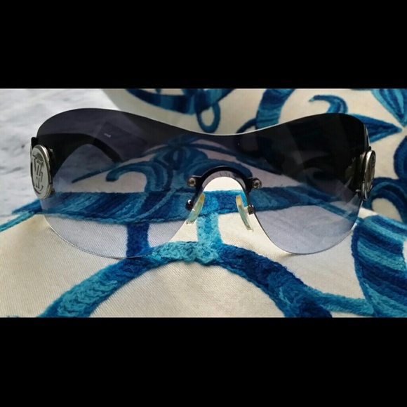 LOUIS VUITTON SUNGLASSES