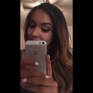 Meet your Posher, Jenna